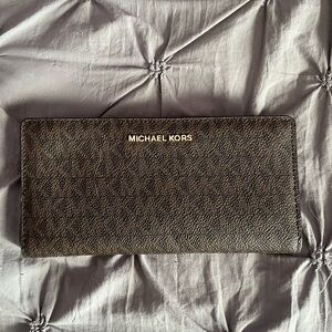 Michael Kors Textured Wallet